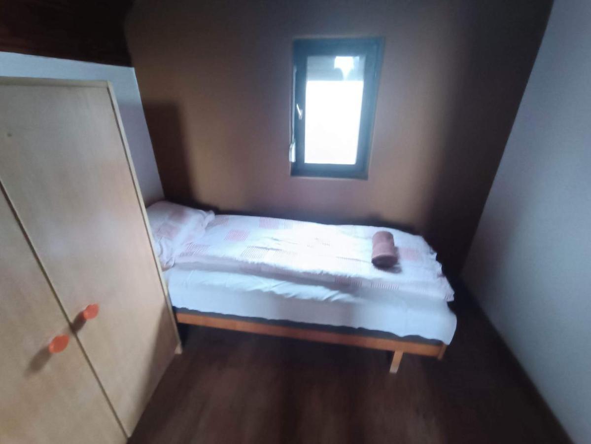Tassi Halaszcsarda - Sueger Haz Extérieur photo