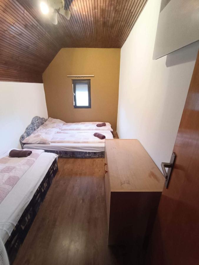 Tassi Halaszcsarda - Sueger Haz Extérieur photo